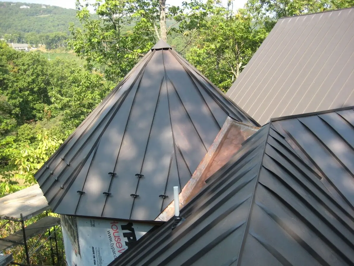Professional Gutter Cleaning by Craftsman Roofing in Malibu Bowl